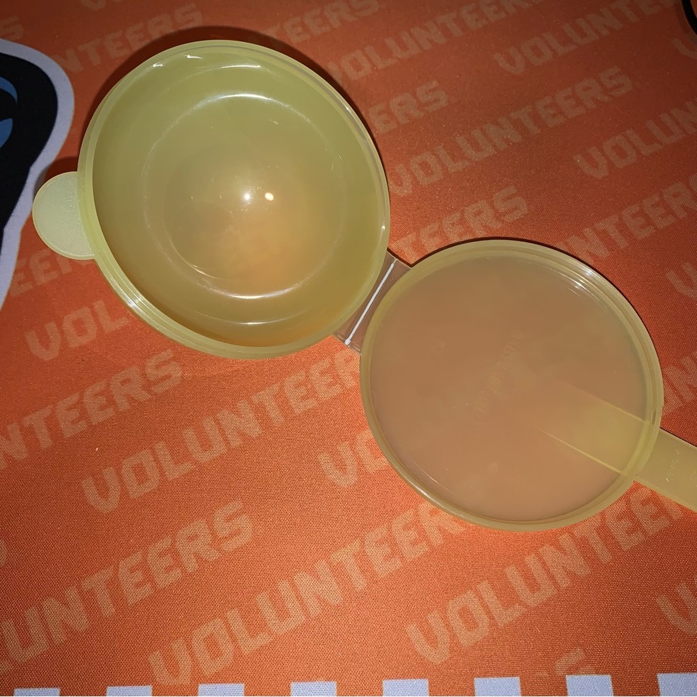 Tupperware Fridge keeper - Picture 5 of 5